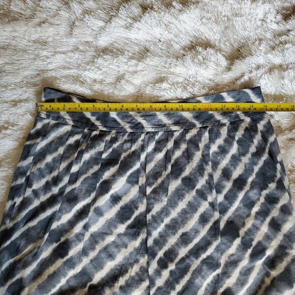 Womens Ann Taylor LOFT Lightweight Tie Dye Style Striped Career Skirt Size‎ 4 - Picture 3 of 7